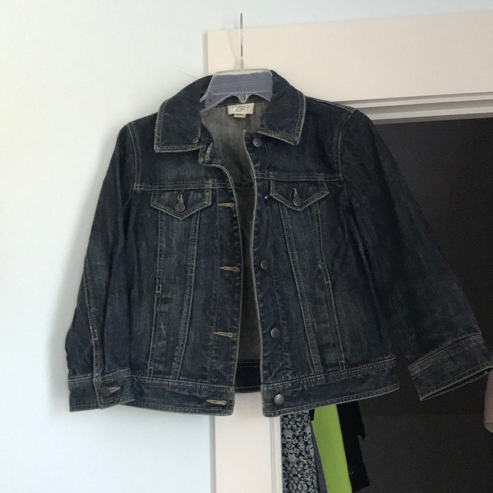 Women’s jean jacket size 6